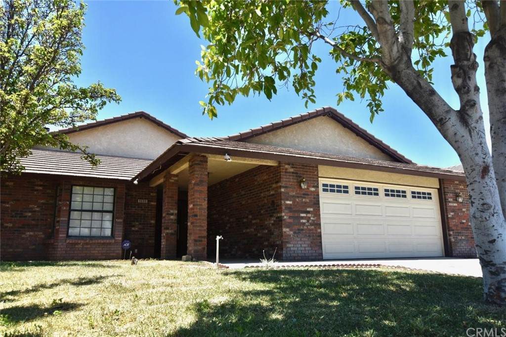 9680 Chantry Avenue - Photo 1