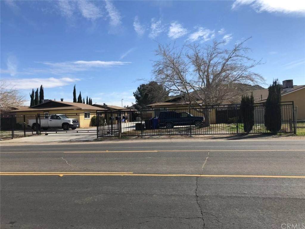 20289 Thunderbird Road - Photo 1