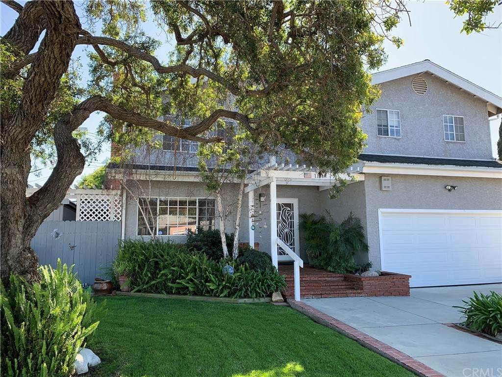 11318 Utopia Avenue - Photo 1