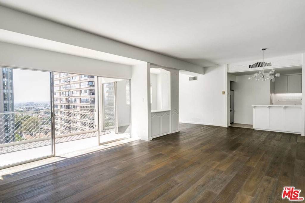 10787 Wilshire Boulevard - Photo 1