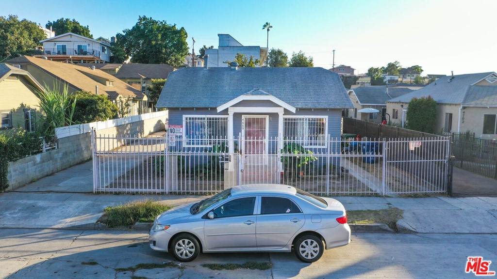 4654 Lomita Street - Photo 1