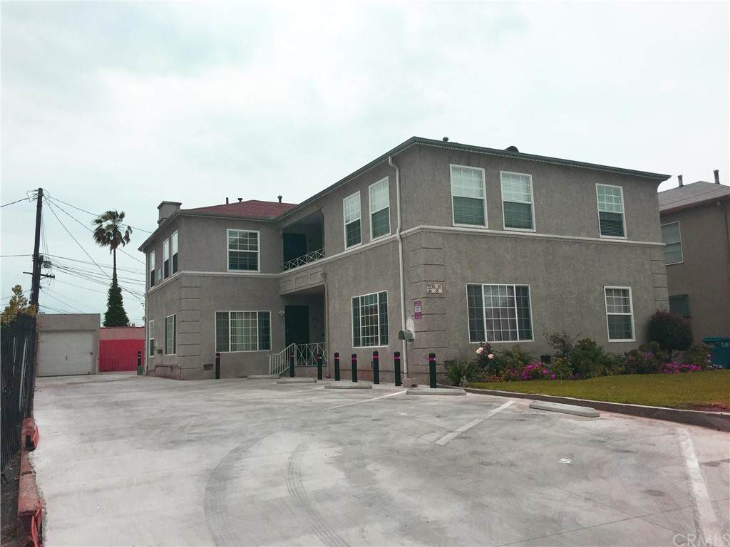 3536 West Adams - Photo 1