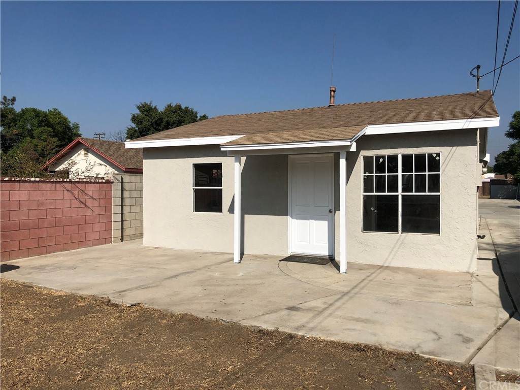 13169 Emery Avenue - Photo 1