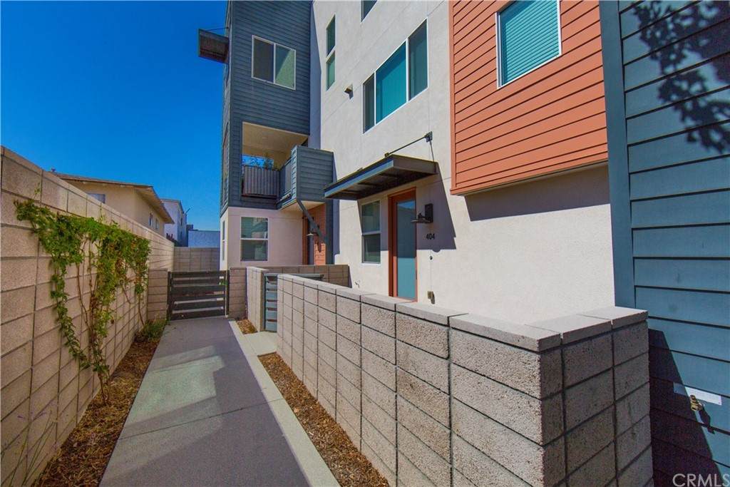 9916 Artesia Boulevard - Photo 1