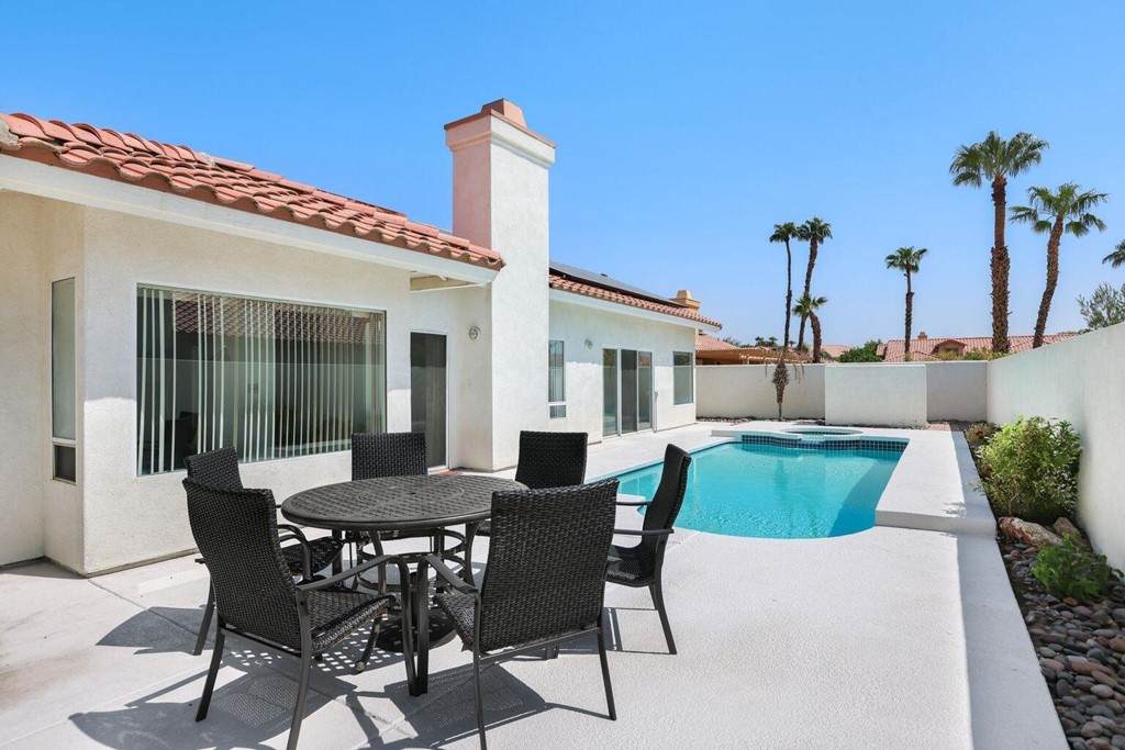 77709 Carinda Court - Photo 1