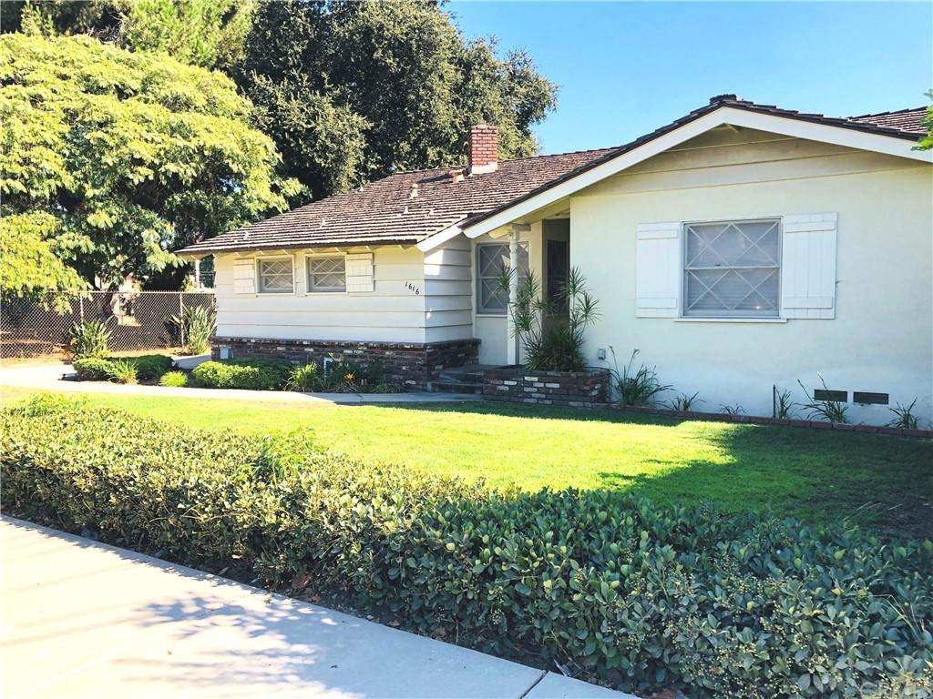 1616 Zara Street - Photo 1
