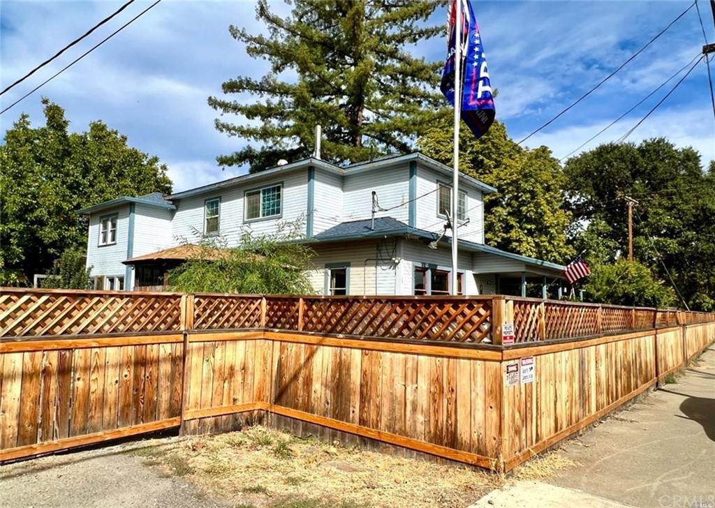 630 2nd Street - Photo 1