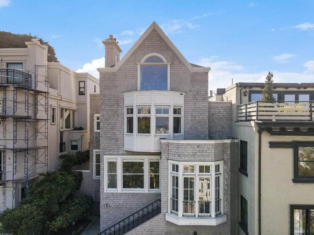 2715 Scott Street - Photo 1