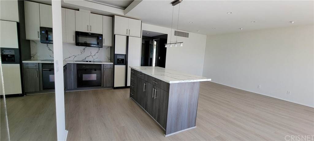 10701 Wilshire Boulevard - Photo 1