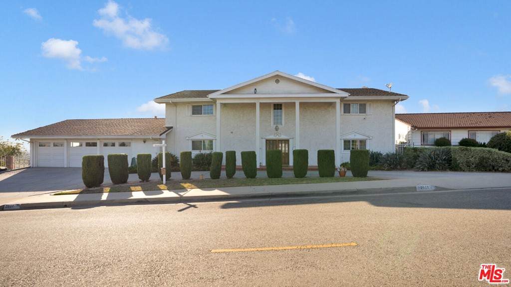 2601 Lincoln Avenue - Photo 1