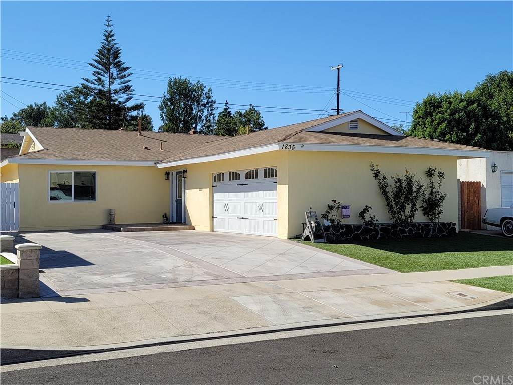 1835 Bardale Avenue - Photo 1