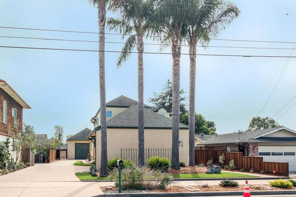 221 Gharkey Street - Photo 1