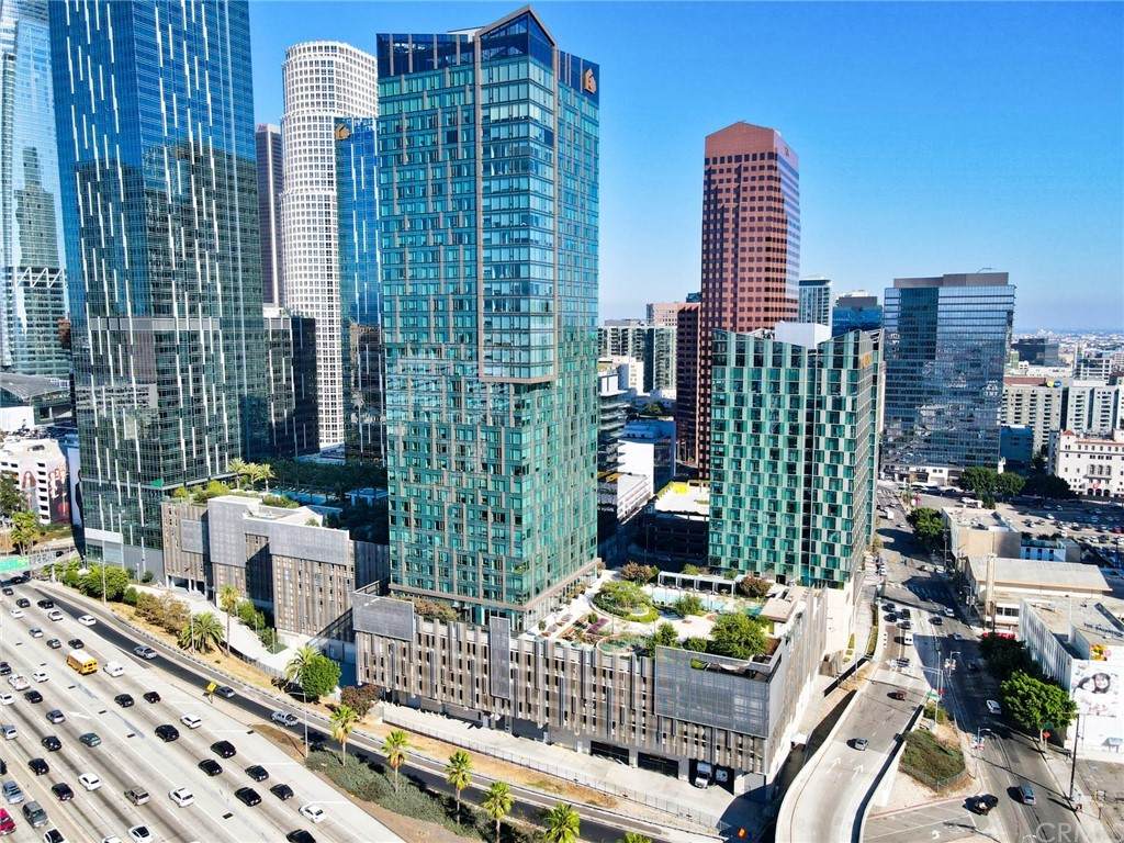 889 Francisco Street - Photo 1