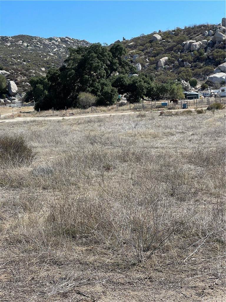 1920 Milpas Road - Photo 1