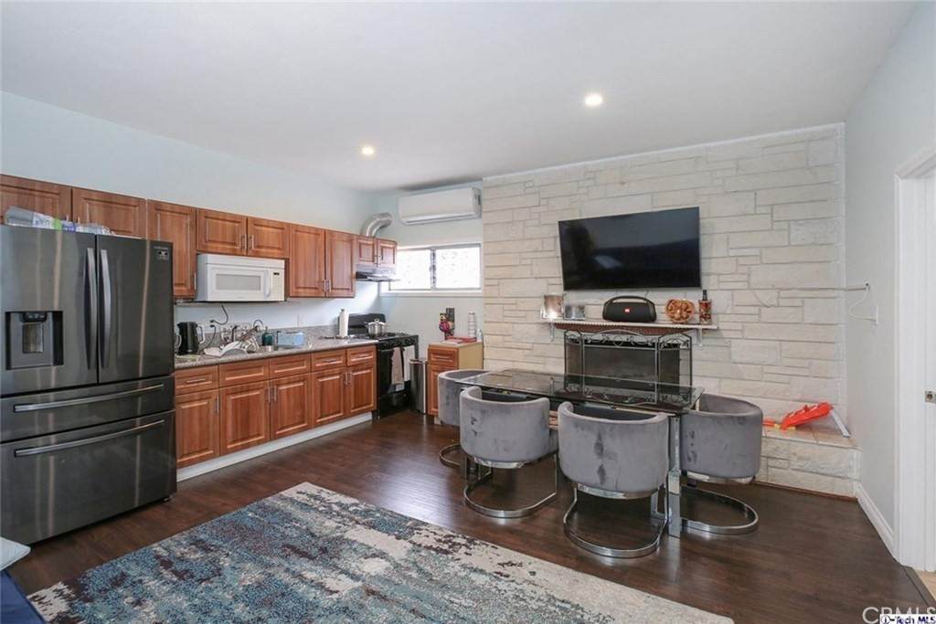 7347 1/2 Farmdale Avenue - Photo 1