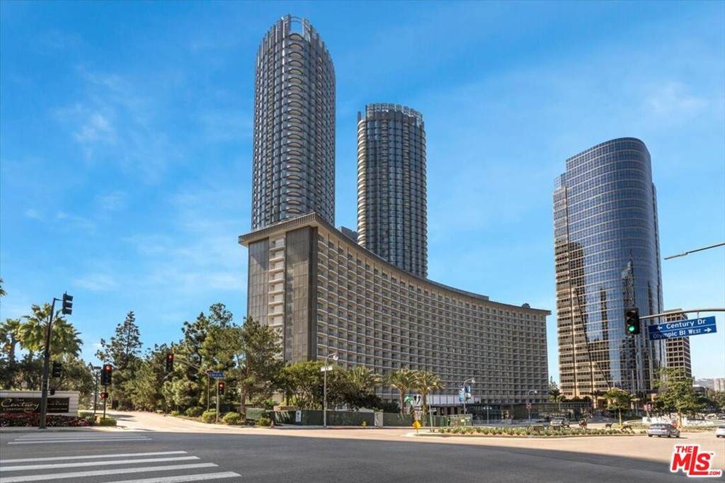 2025 Avenue Of The Stars - Photo 1