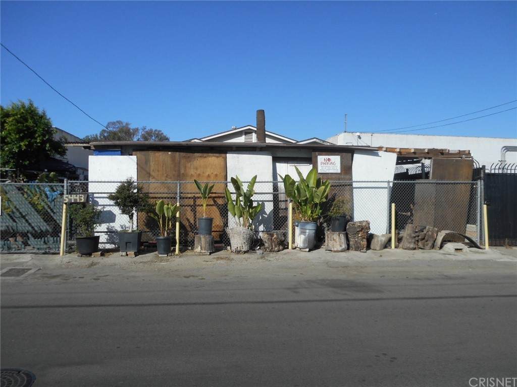 5443 Satsuma Avenue - Photo 1