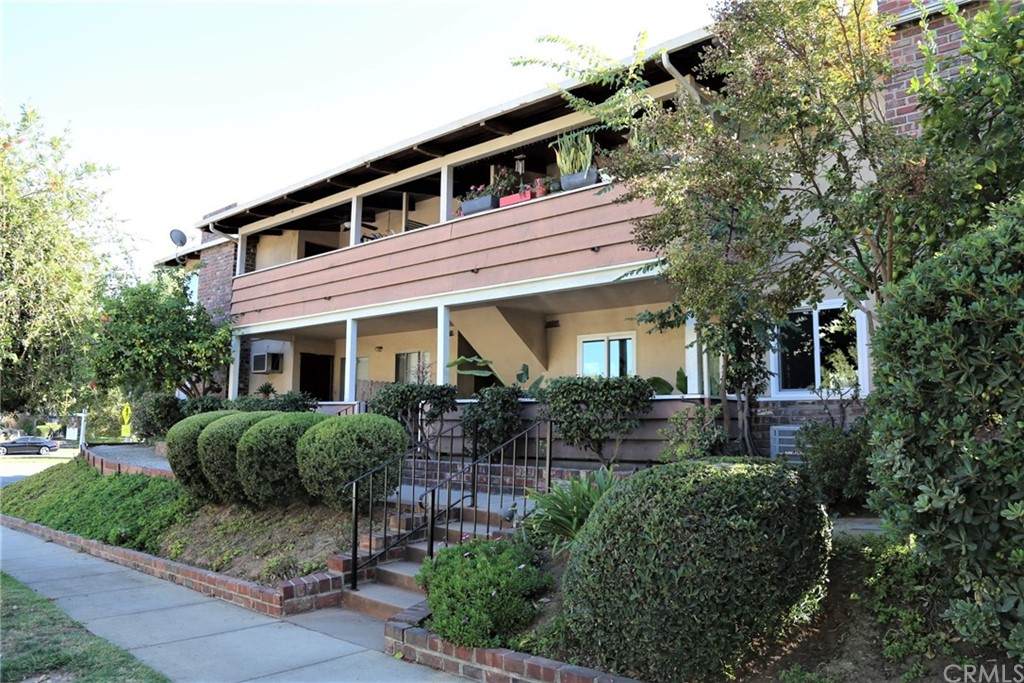 1220 Huntington Drive - Photo 1