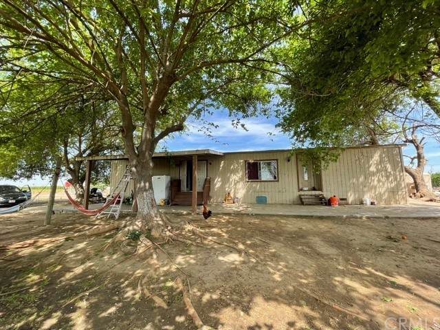 1480 Quality Avenue - Photo 1