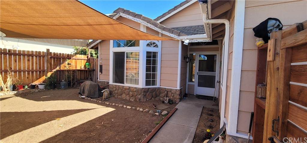 34049 Nebraska Lane - Photo 1