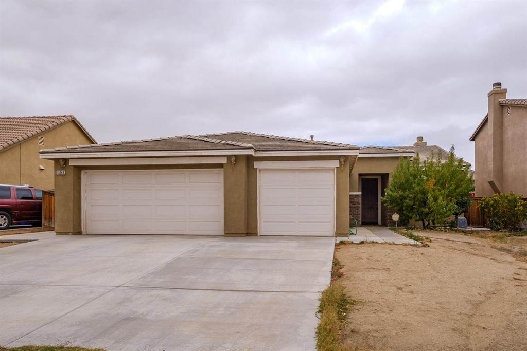 15148 Biltmore Street - Photo 1