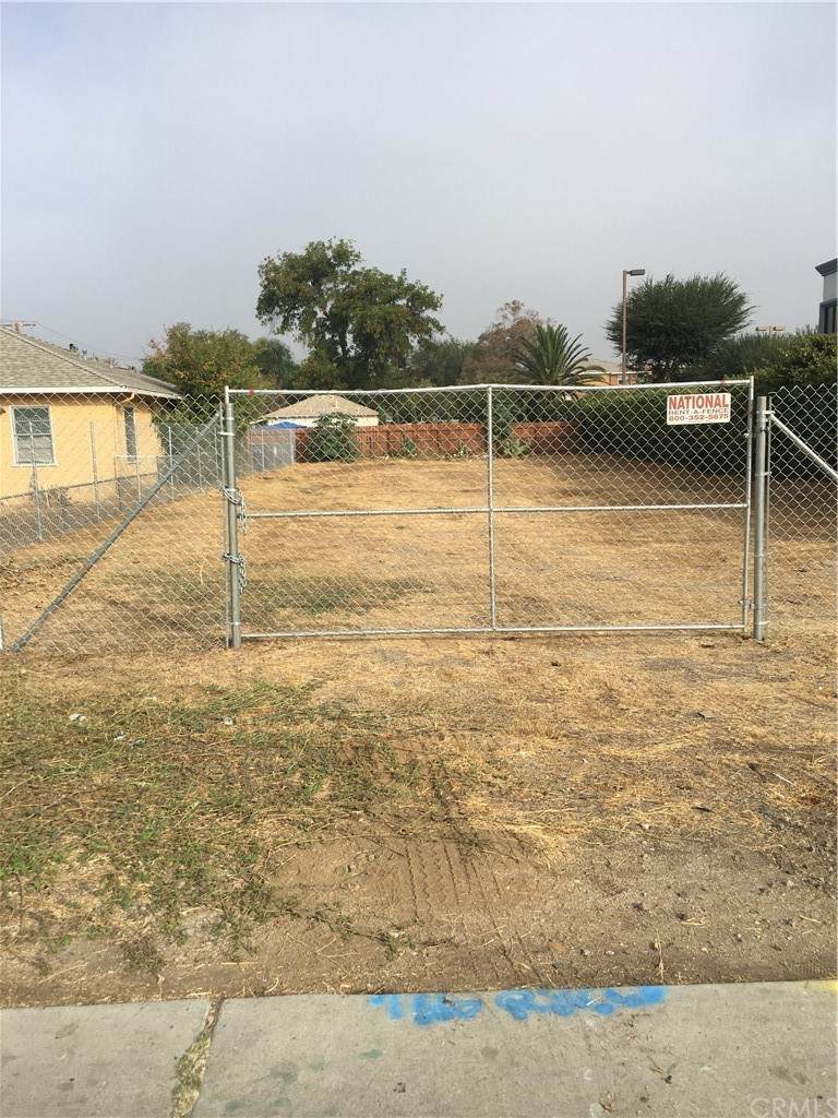 9959 Magnolia Avenue - Photo 1