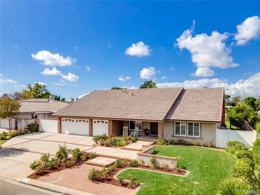 5761 Parkhurst Place - Photo 1