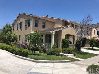 579 Boxwood Lane - Photo 1