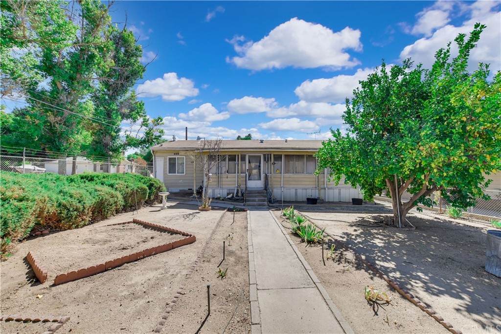 21479 Vine Street - Photo 1
