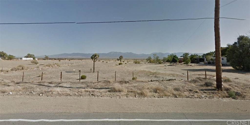 18760 Palmdale Boulevard - Photo 1