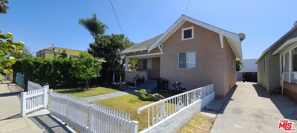 1732 35Th Street - Photo 1