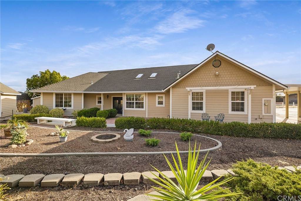 21 Orange Avenue - Photo 1