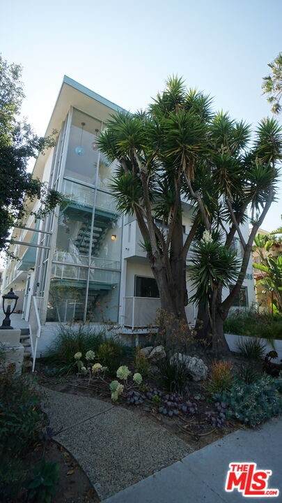 844 6Th Street - Photo 1