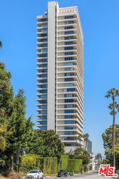 9255 Doheny Road - Photo 1