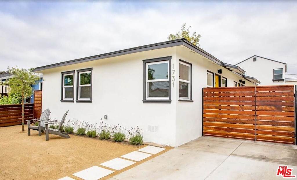 1731 Franklin Street - Photo 1