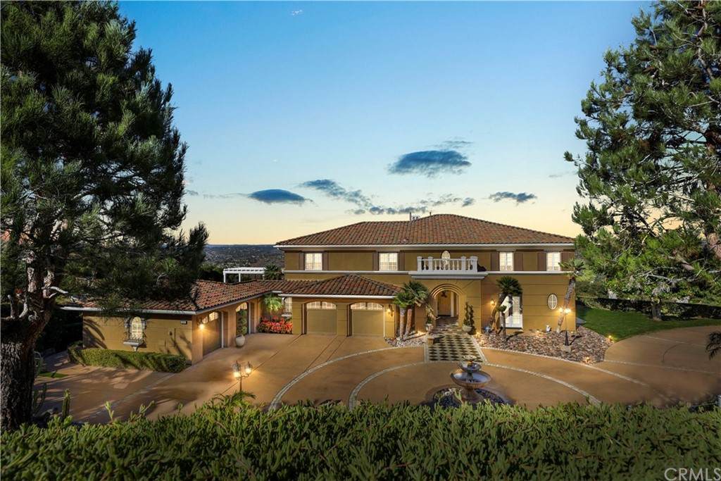 6180 Villa Flora - Photo 1
