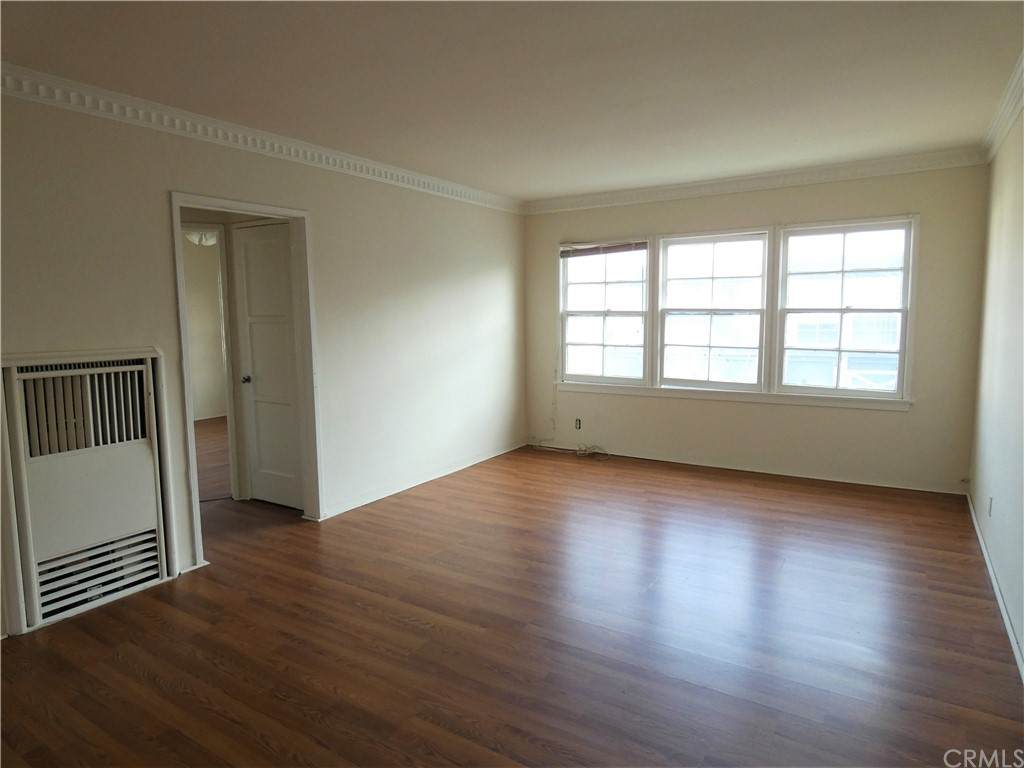 1624 Bronson Avenue - Photo 1