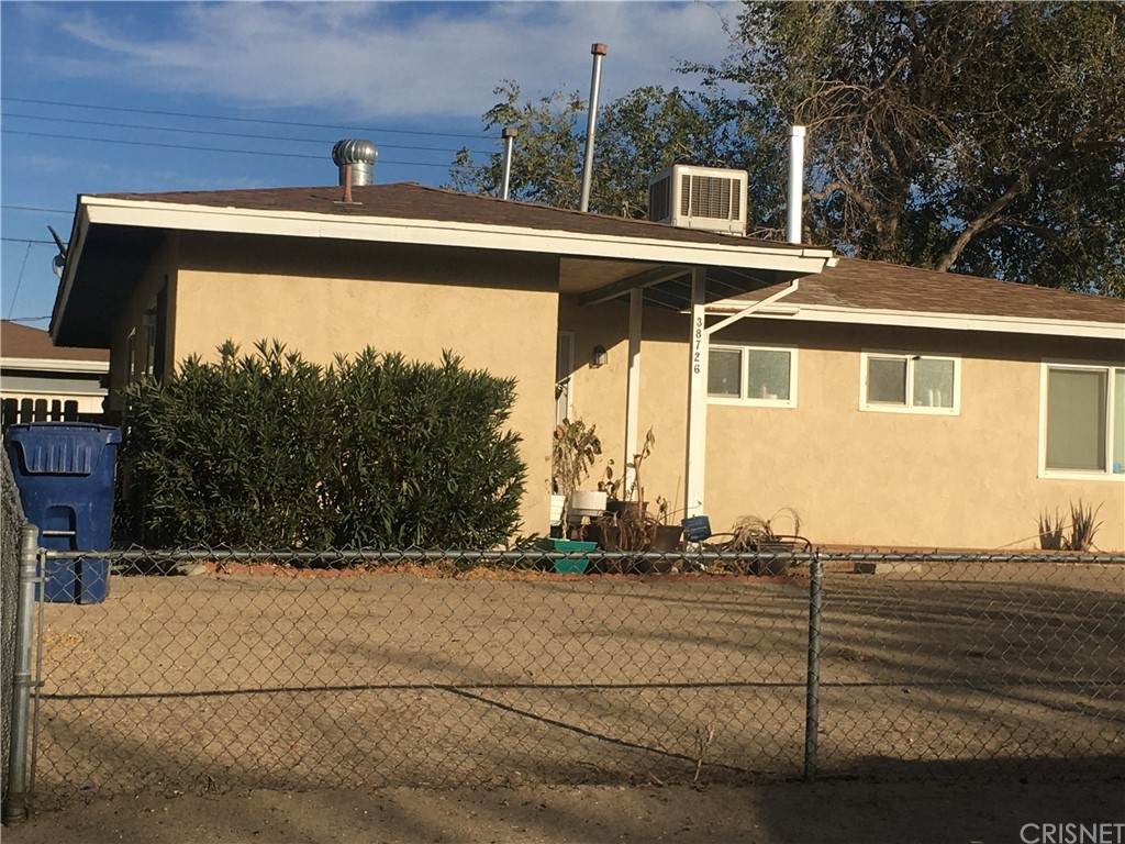 38726 36th Street - Photo 1