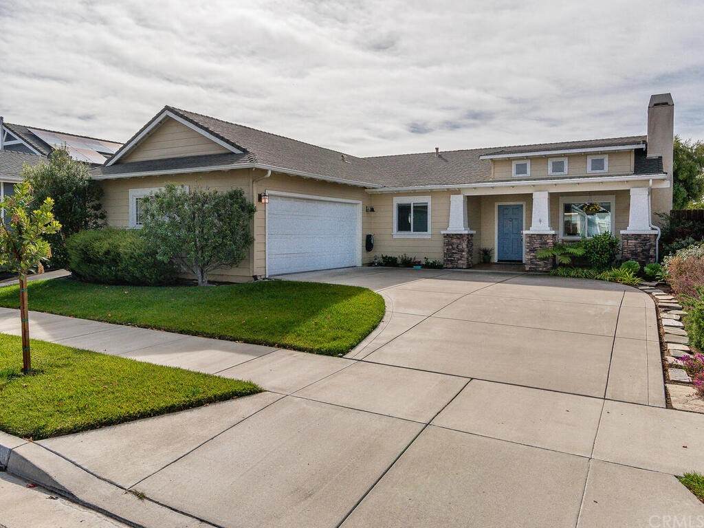 1585 Loganberry - Photo 1