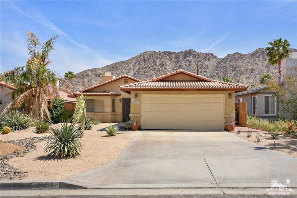 53810 Avenida Mendoza - Photo 1