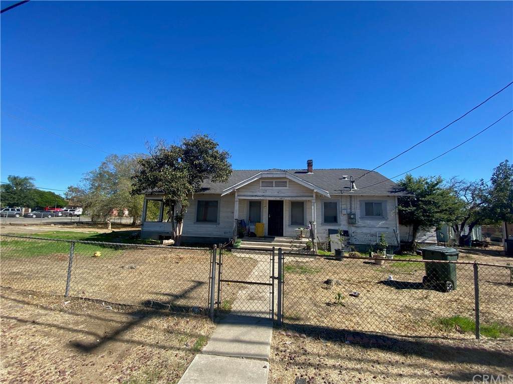 15111 Merrill Avenue - Photo 1