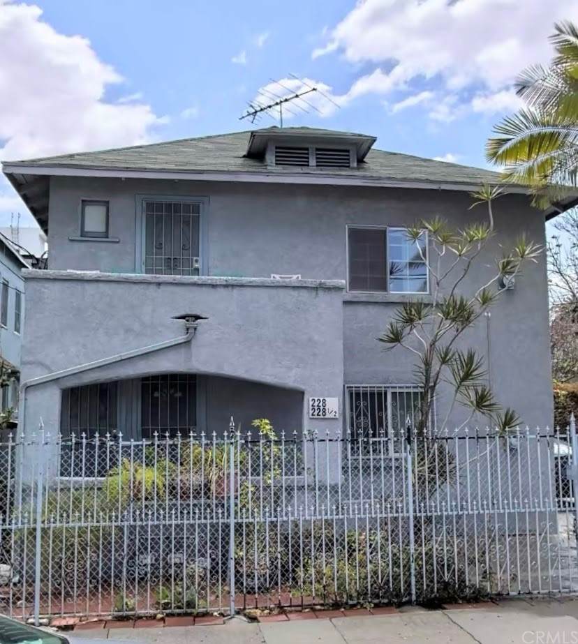226 Bonnie Brae Street - Photo 1