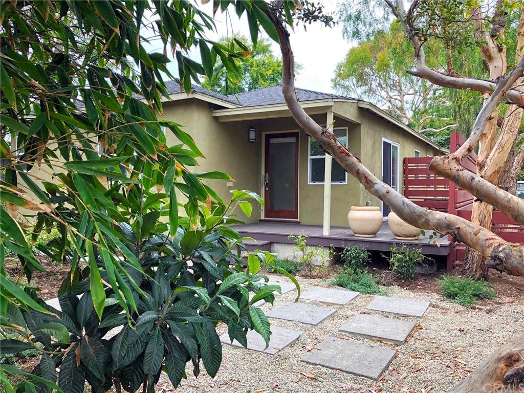 3676 Kelton Avenue - Photo 1