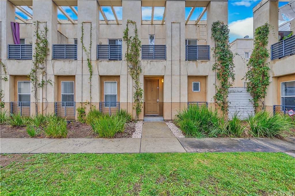 8021 Vermont Avenue - Photo 1
