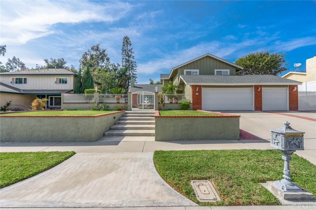 2735 Merlin Avenue - Photo 1