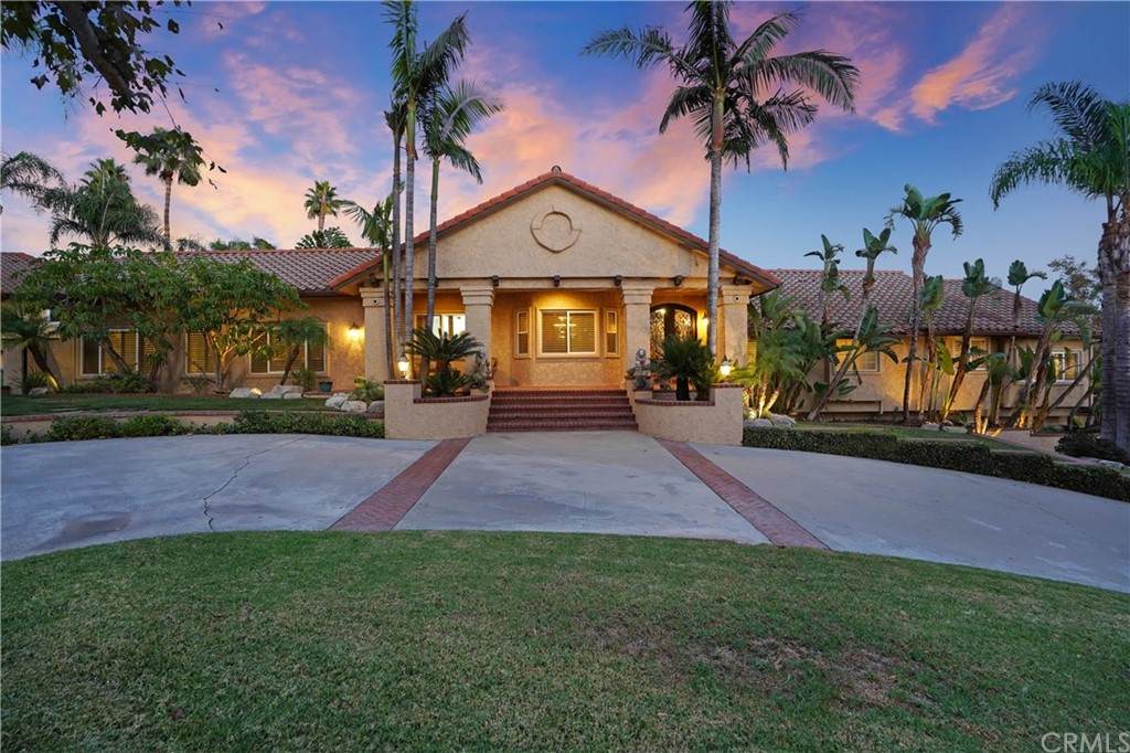 5553 Deer Creek Lane - Photo 1