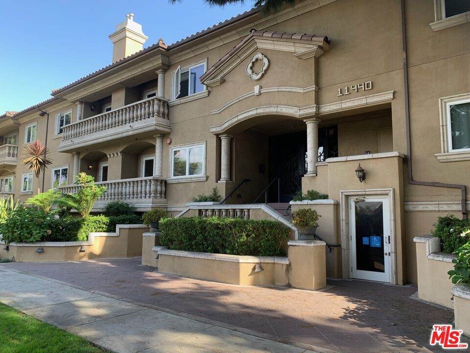 11440 National Boulevard - Photo 1