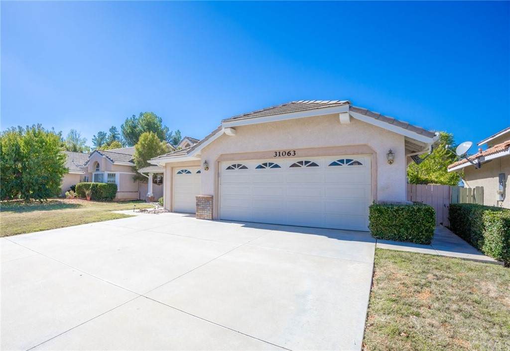 31063 Larchwood Street - Photo 1