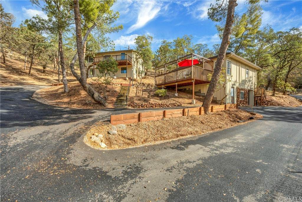 11022 Pioneer Drive - Photo 1