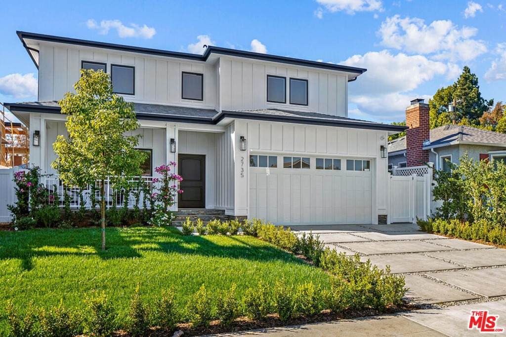 2735 Oakhurst Avenue - Photo 1